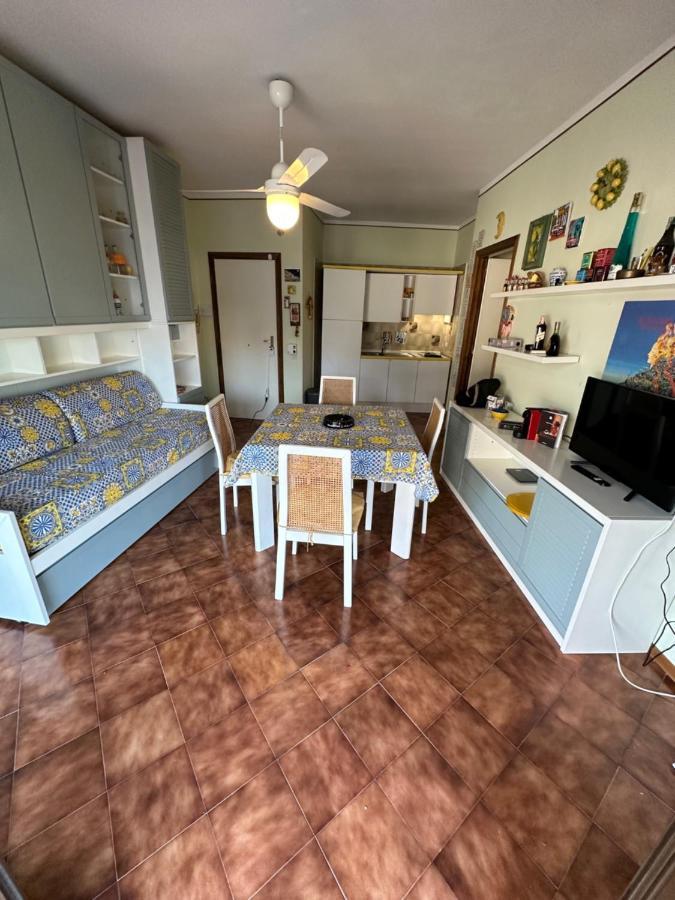 Roberto House Beach - Taormina Mare Giardini Naxos Dış mekan fotoğraf