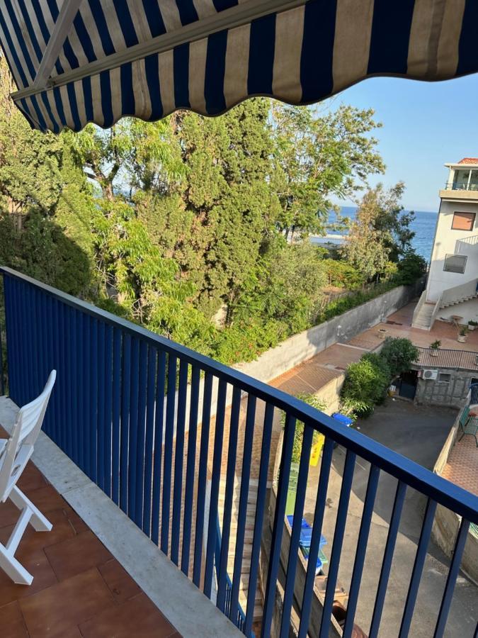 Roberto House Beach - Taormina Mare Giardini Naxos Dış mekan fotoğraf